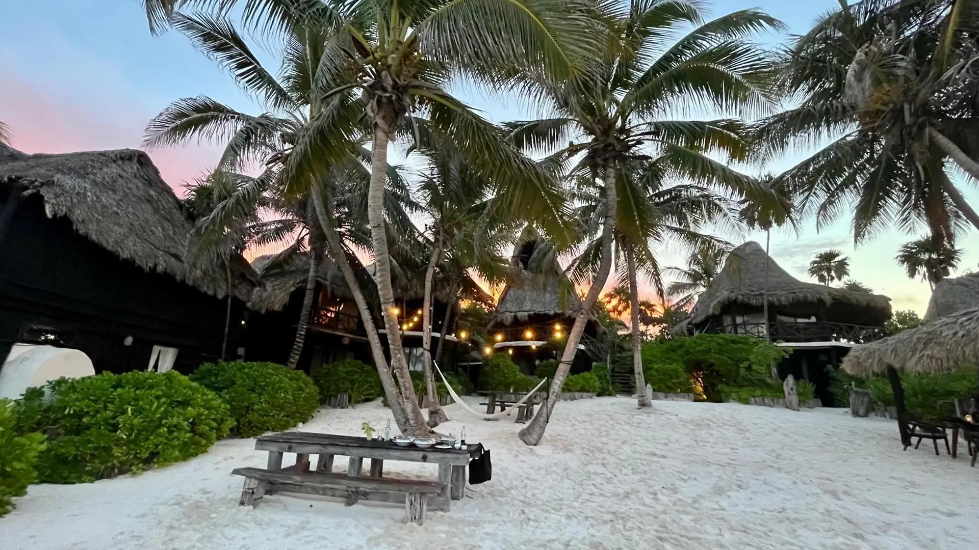 ***  Hotel Luv Tulum Messico